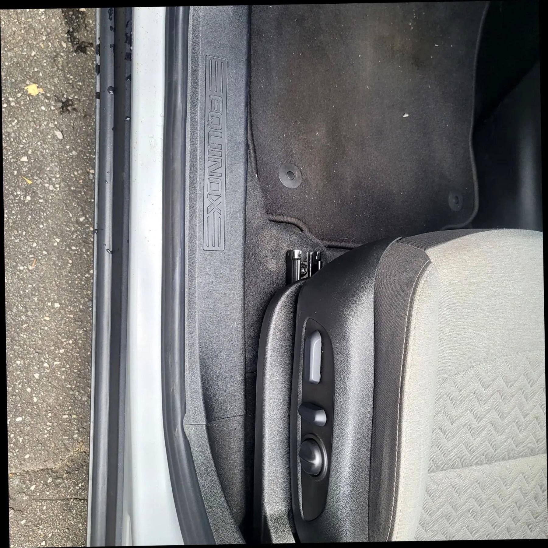 Used 2022 Chevrolet Equinox LT image 23