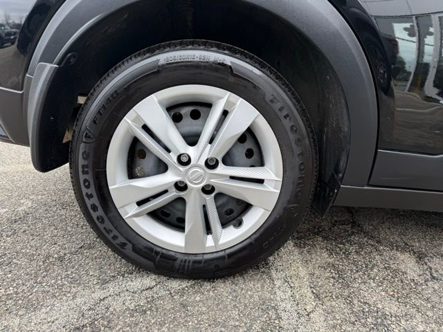 Used 2025 Nissan Kicks Play S FWD image 13