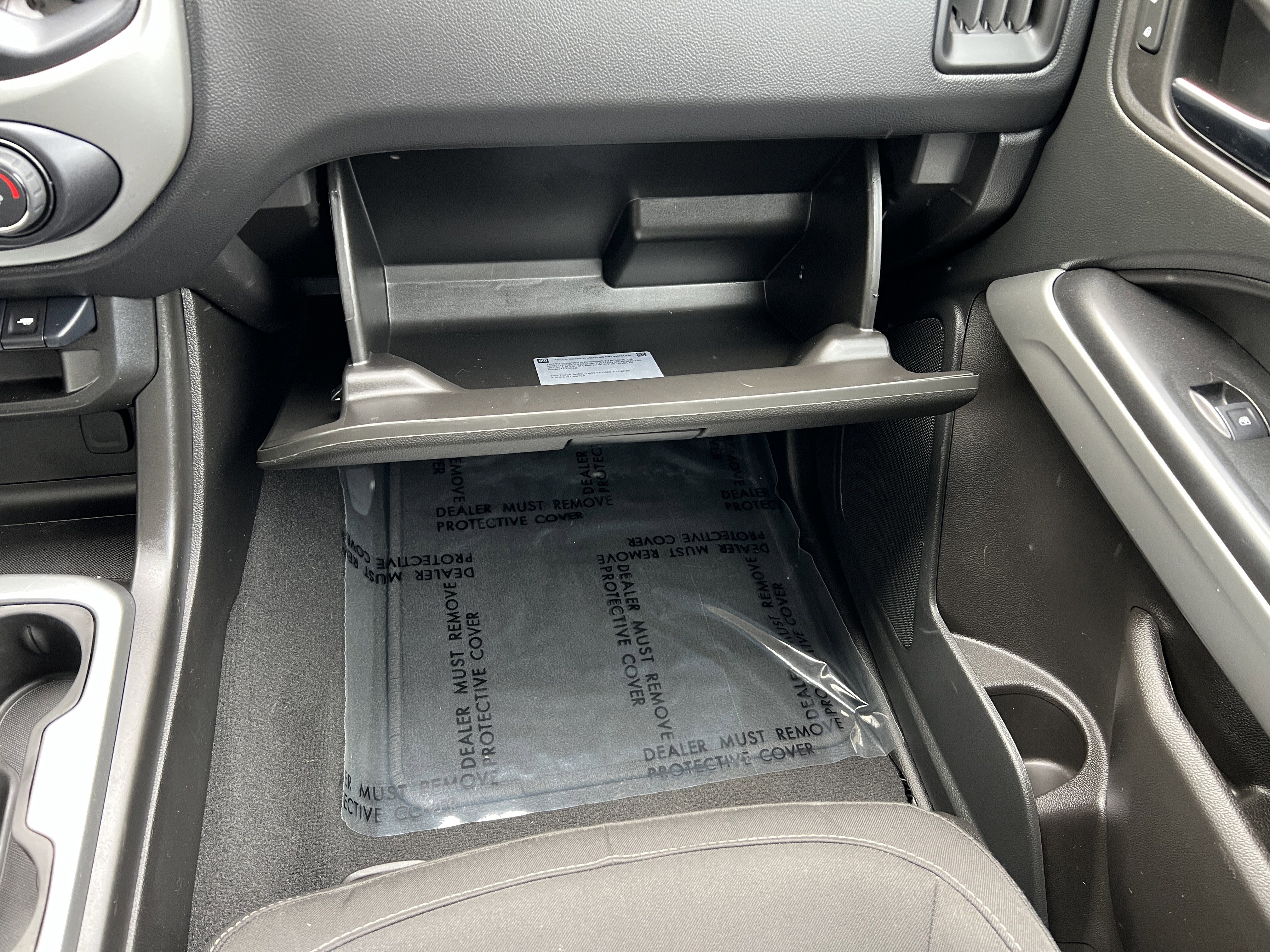 Used 2022 Chevrolet Colorado LT w/ LT Convenience Package AWD/4WD image 32