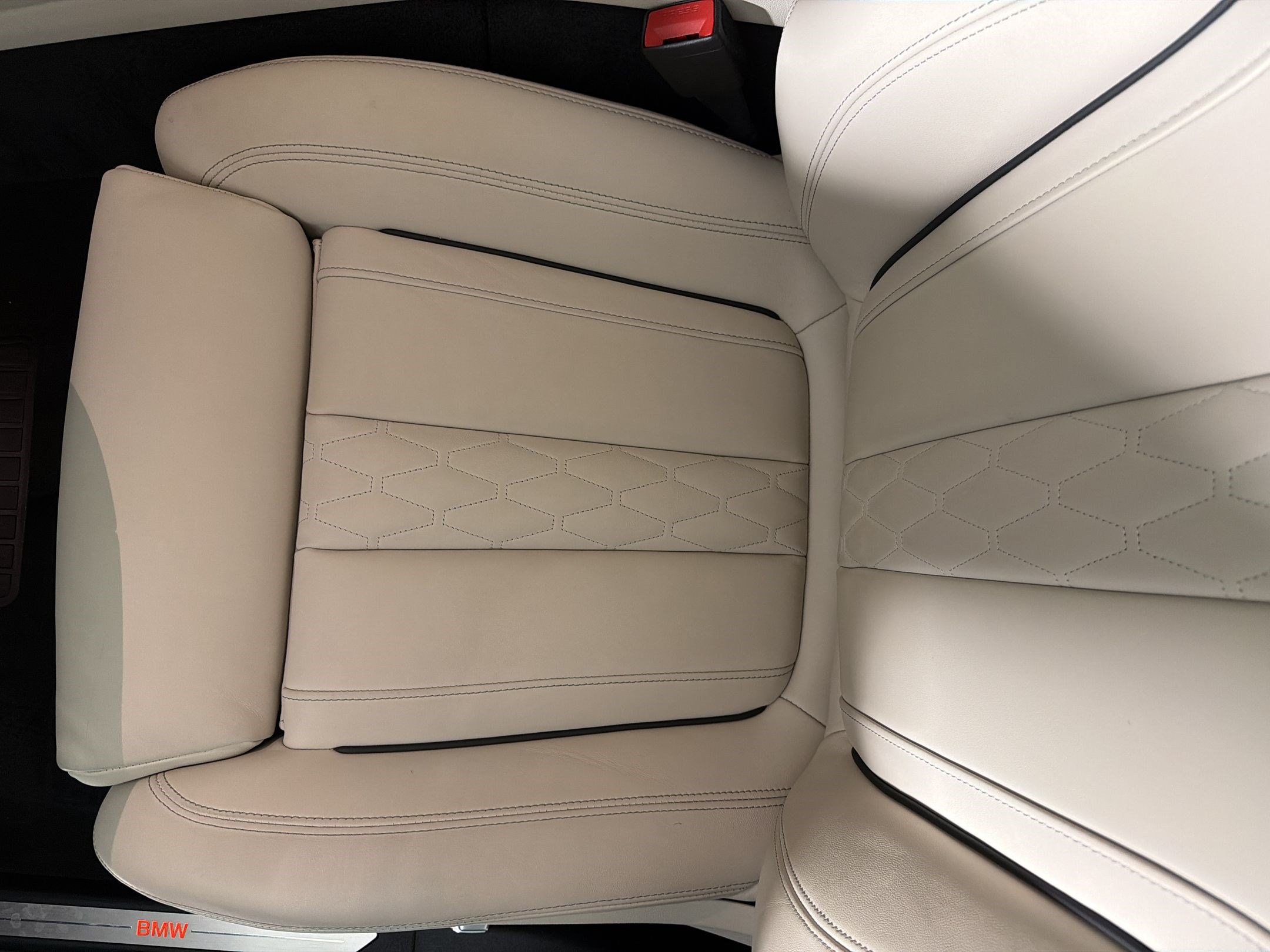 Used 2024 BMW X5 sDrive40i w/ Premium Package RWD image 13