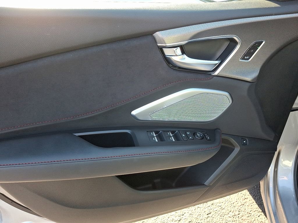 Used 2025 Acura RDX A-Spec image 13