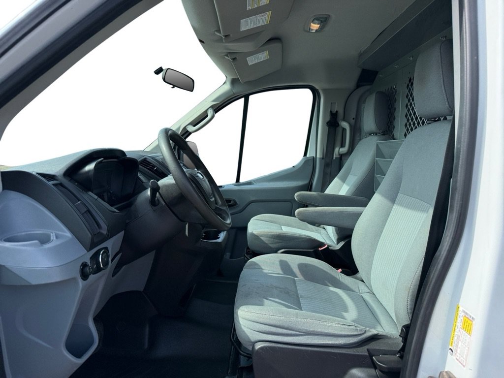 Used 2015 Ford Transit 250 130 Low Roof RWD image 9