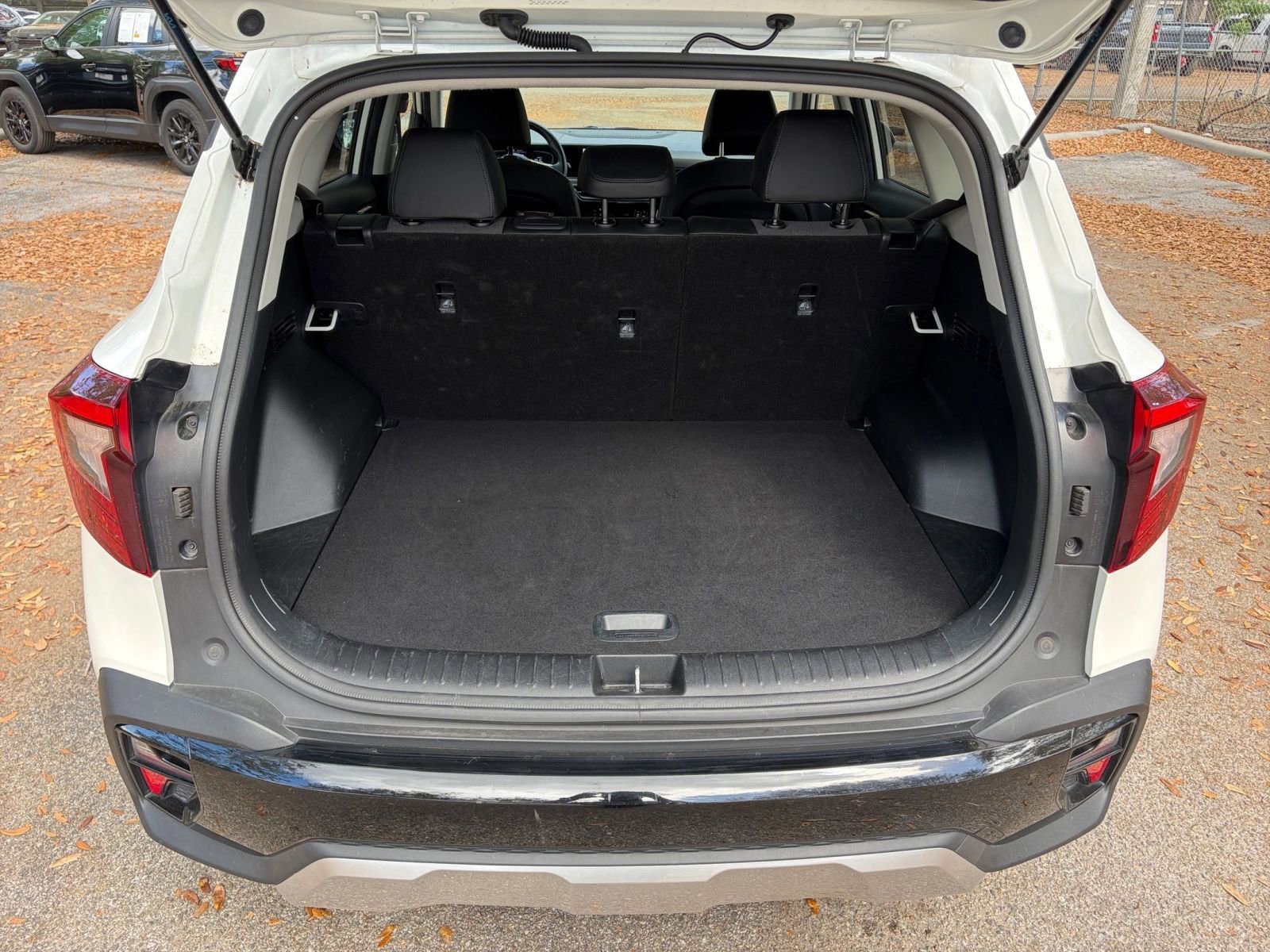 Used 2025 Kia Seltos S image 28