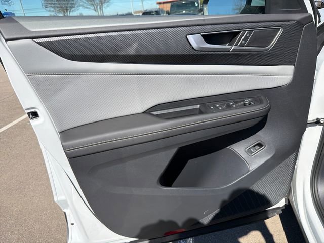 Used 2024 Volkswagen Atlas Cross Sport SEL image 12