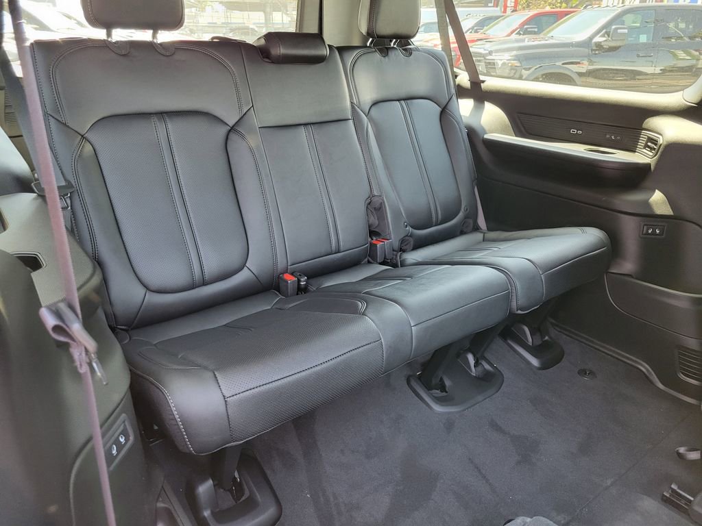 New 2026 Jeep Grand Wagoneer L Limited AWD/4WD image 20