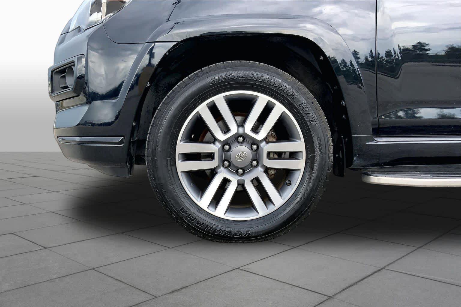 Used 2022 Toyota 4Runner TRD Sport AWD/4WD image 11
