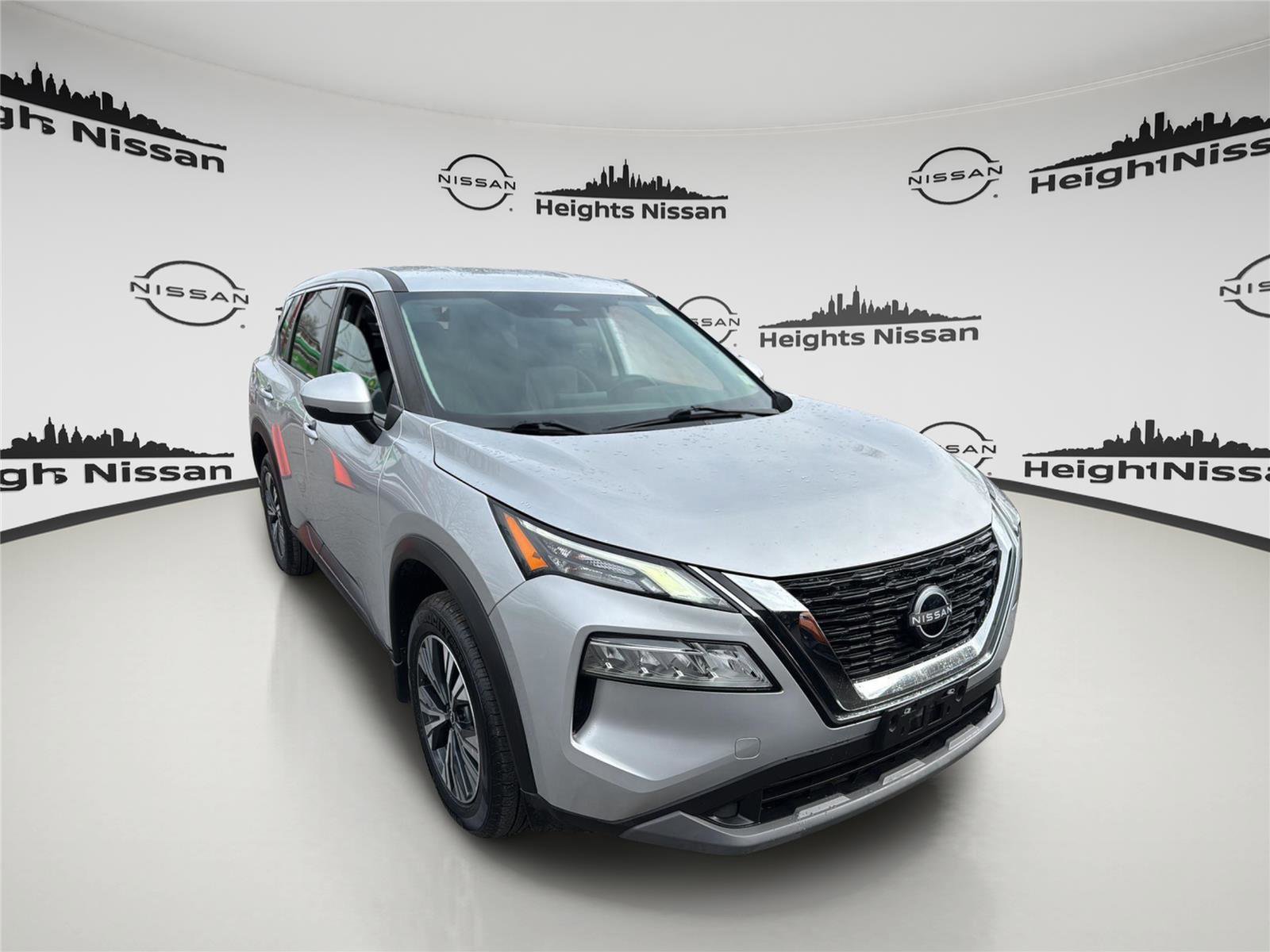 Used 2022 Nissan Rogue SV image 9