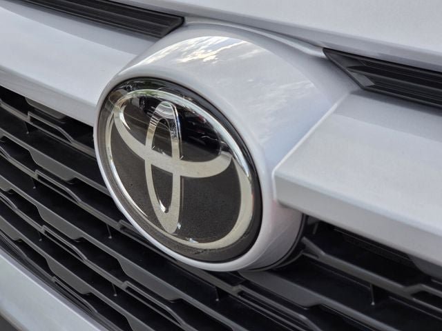 Used 2025 Toyota RAV4 LE FWD image 39