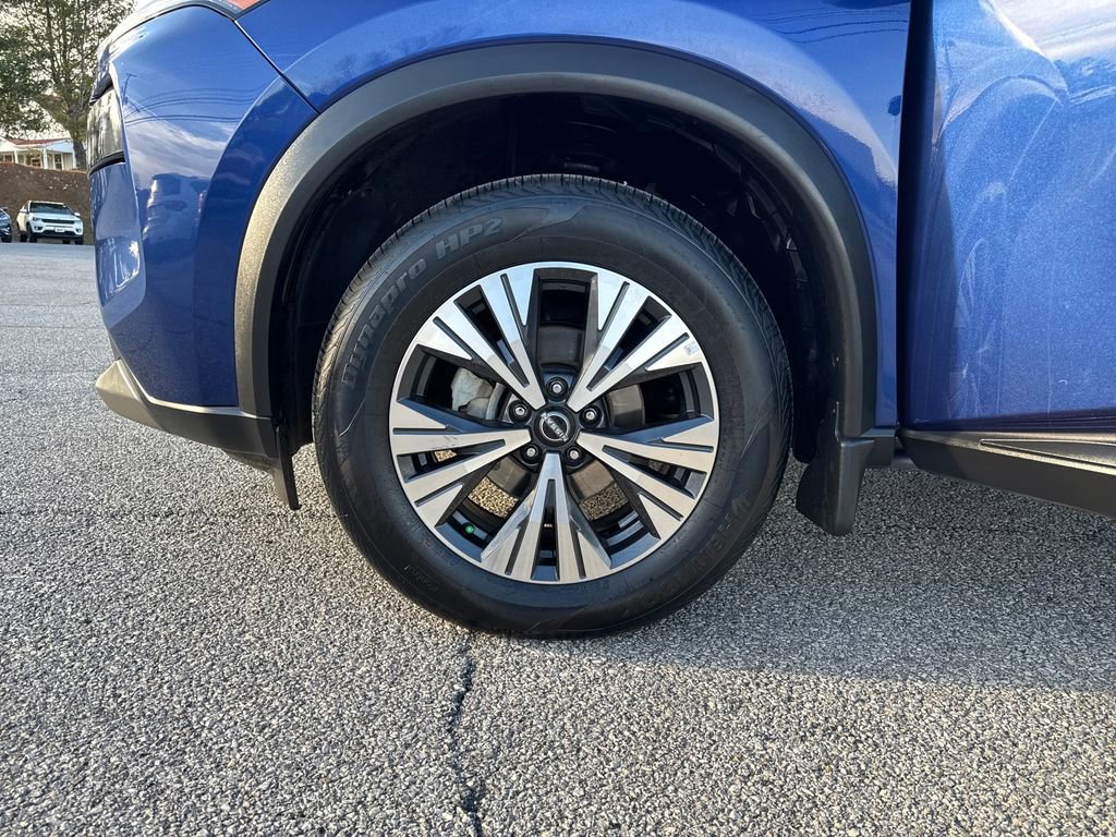 Used 2023 Nissan Rogue SV w/ SV Premium Package image 28