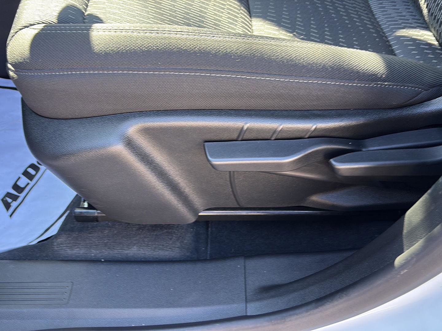 Used 2025 Chevrolet Equinox LT image 11