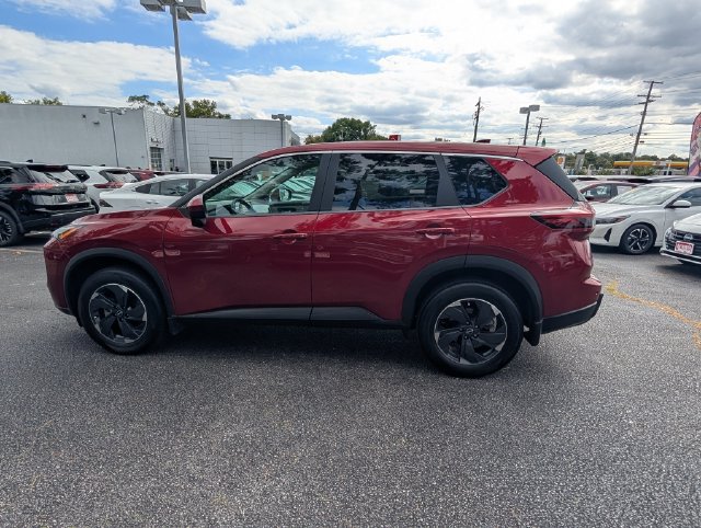 Used 2025 Nissan Rogue SV AWD/4WD image 6