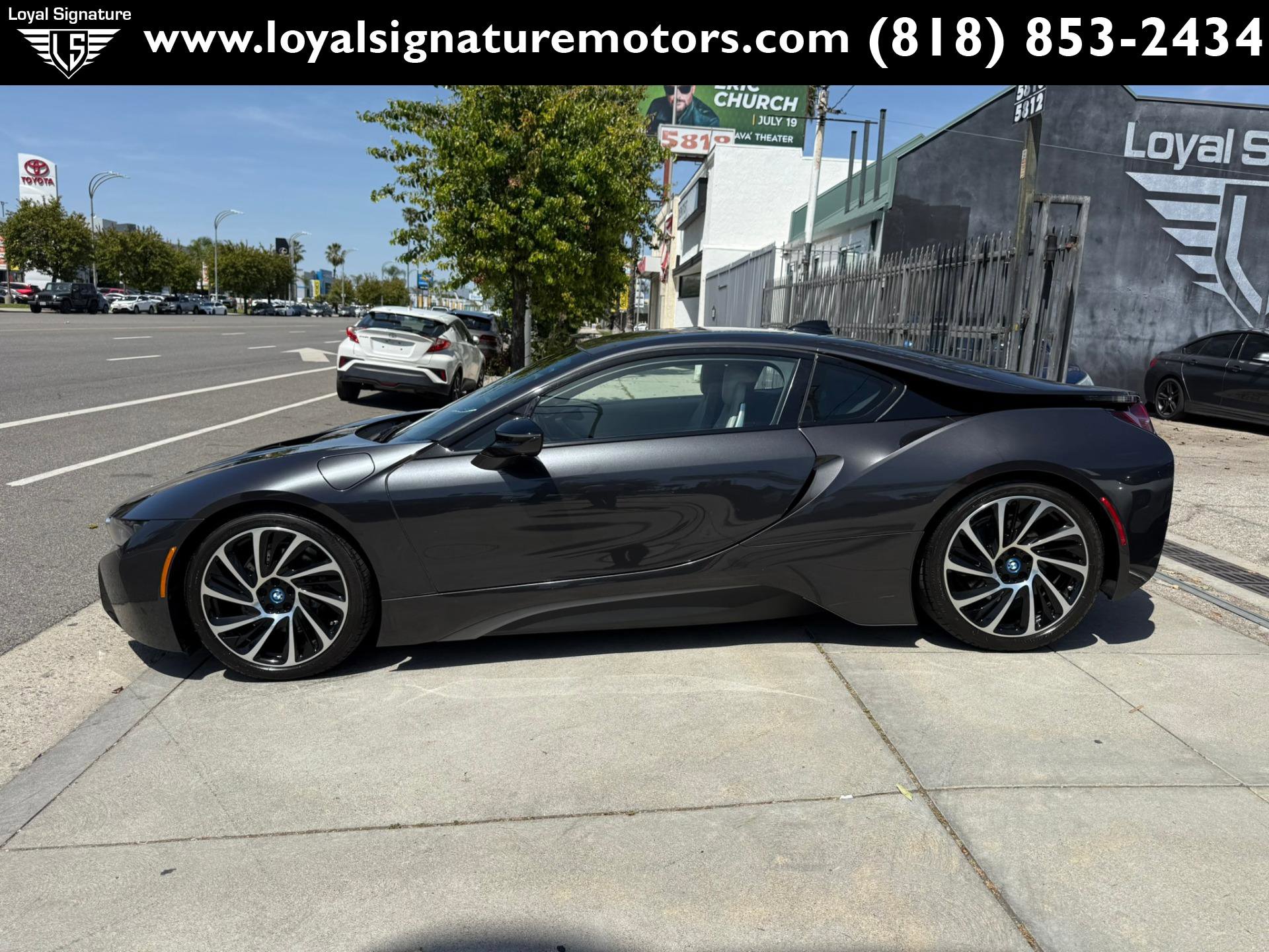 Used 2015 BMW i8 image 4