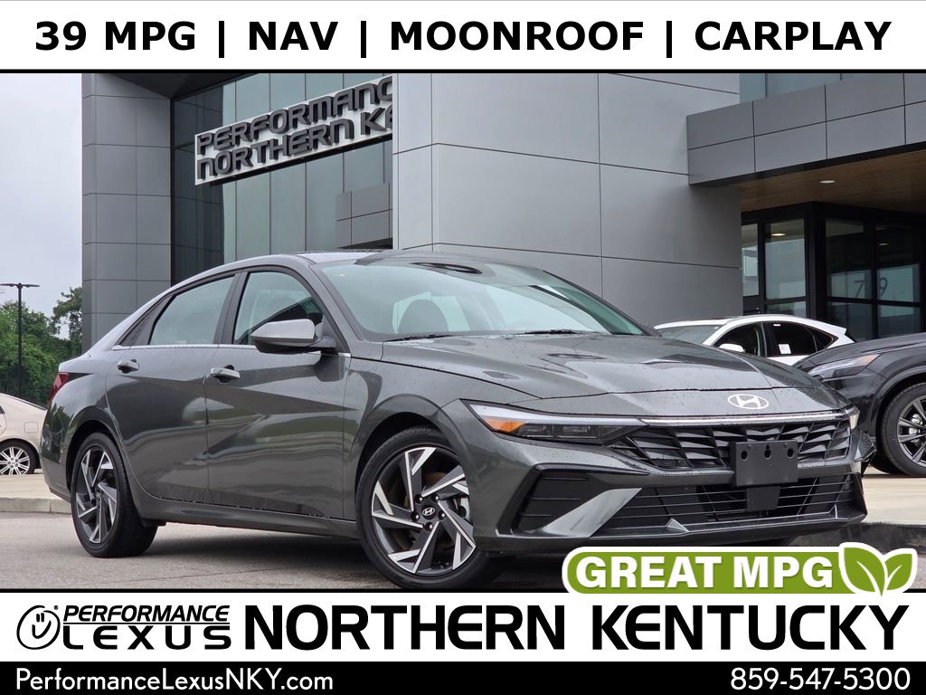 Used 2025 Hyundai Elantra SEL FWD image 1