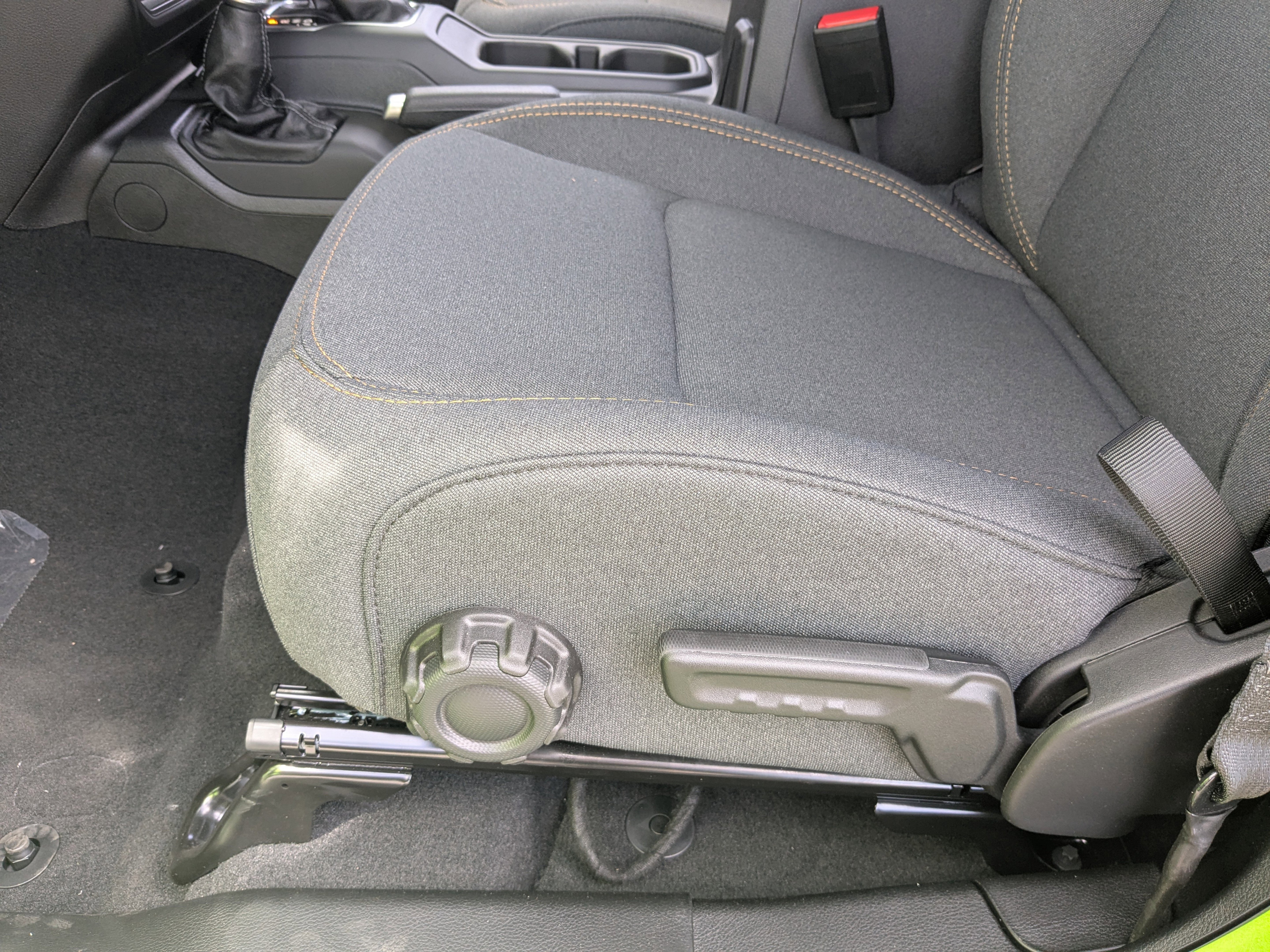 Used 2025 Jeep Wrangler Sport S image 18