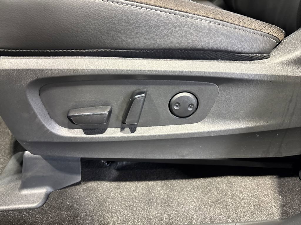 New 2025 Nissan Pathfinder SL image 42