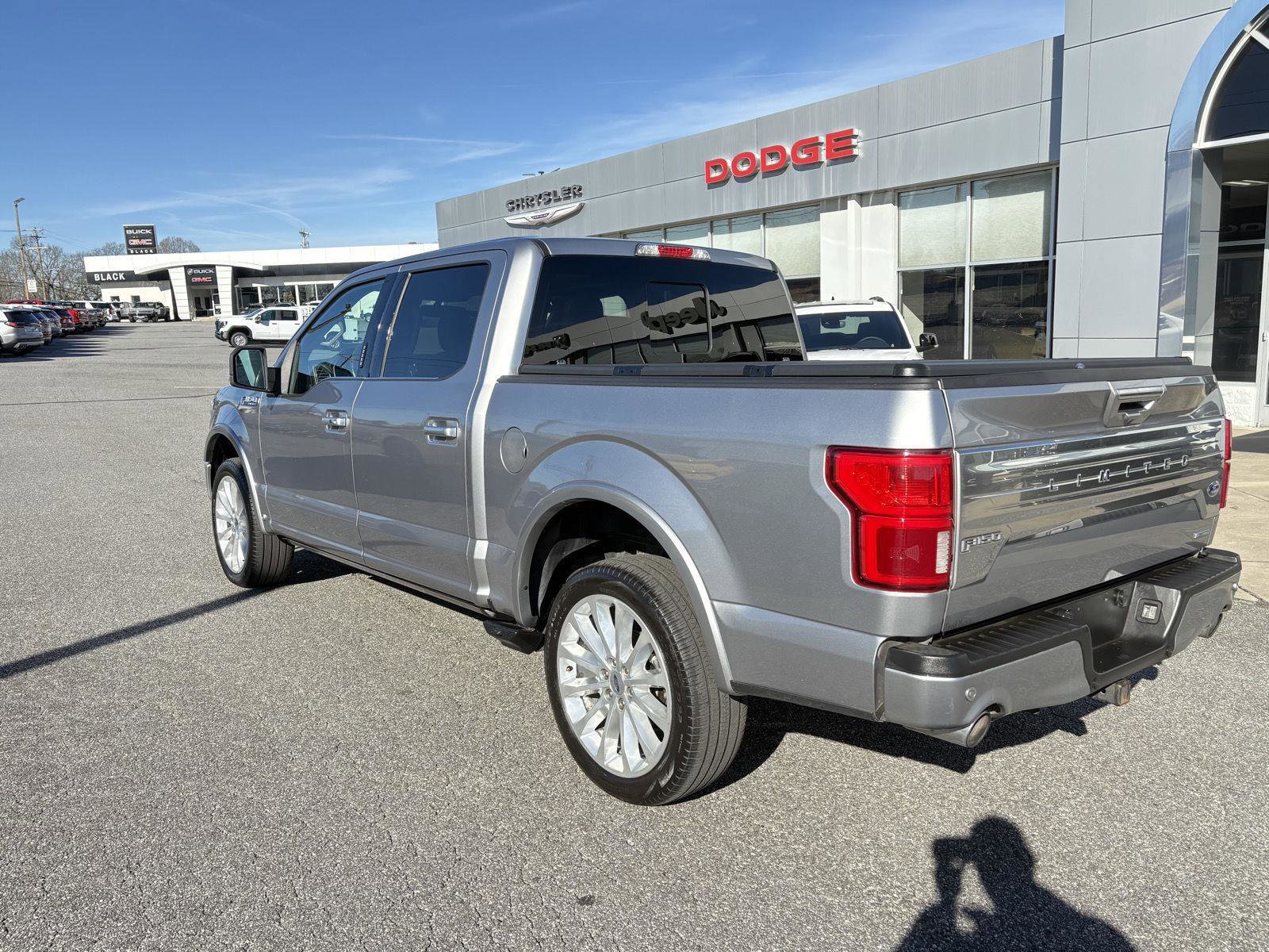 Used 2020 Ford F150 Limited w/ Trailer Tow Package image 6