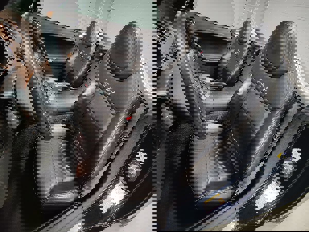 Used 2008 Pontiac Solstice GXP w/ Premium Package image 22