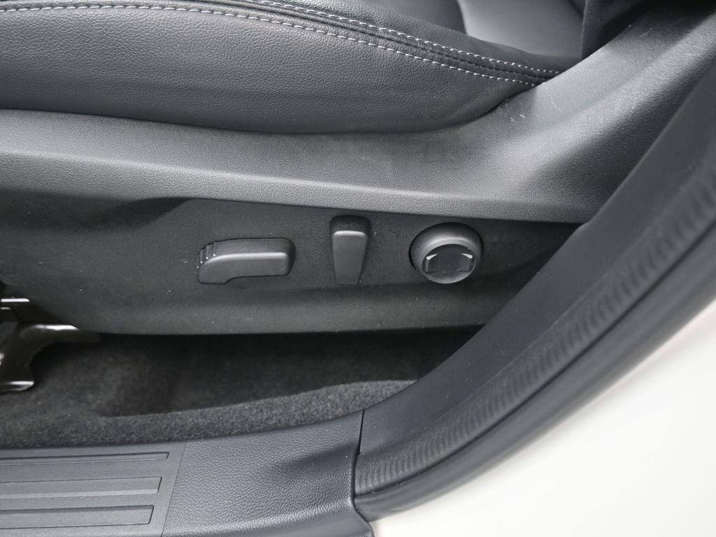Used 2024 Subaru Forester Limited image 15