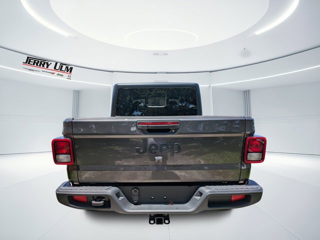 New 2025 Jeep Gladiator Sport image 3