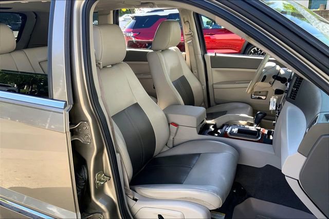 Used 2006 Jeep Grand Cherokee Limited AWD/4WD image 7