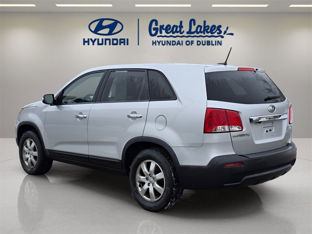 Used 2013 Kia Sorento LX image 3