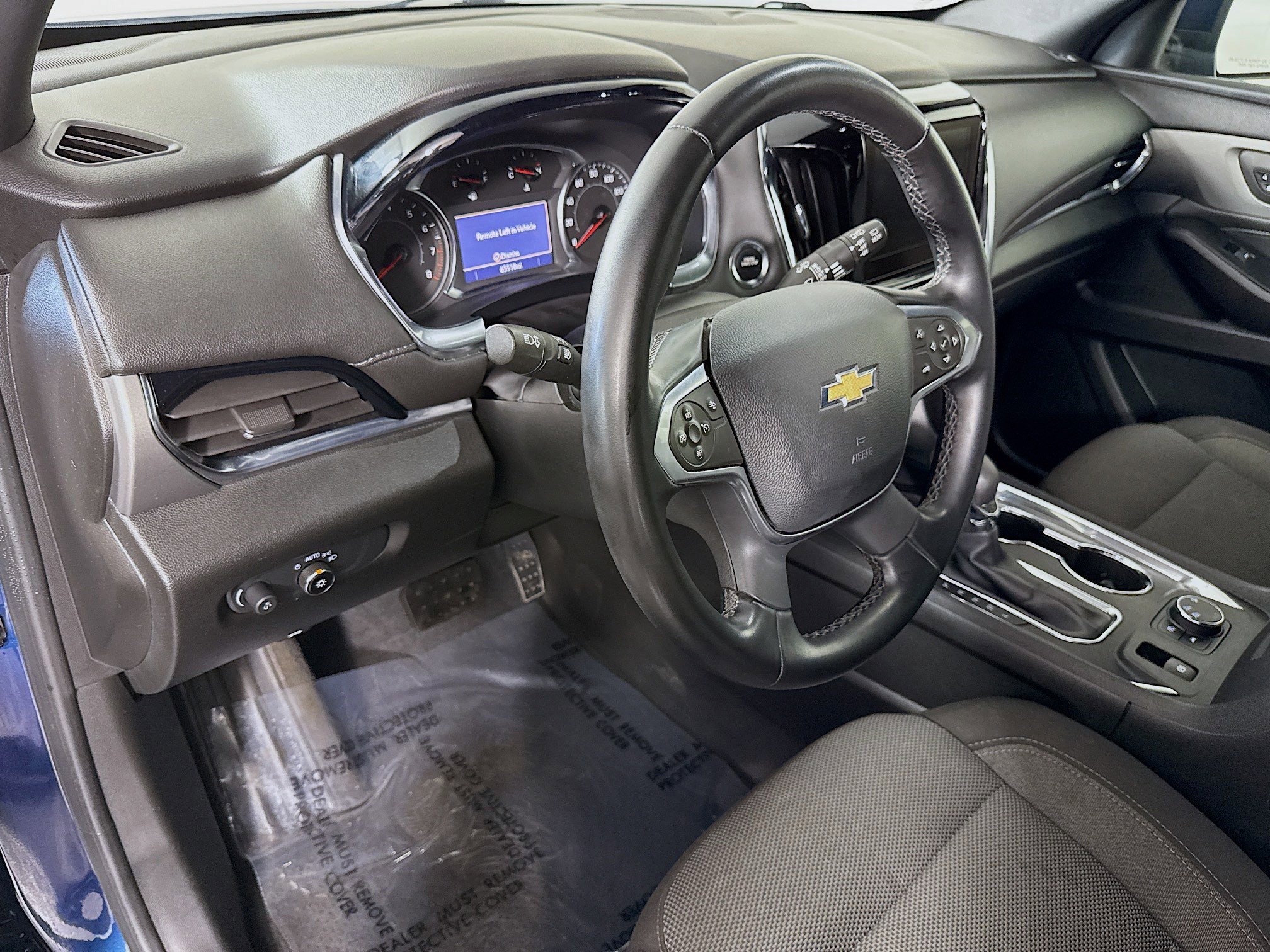 Used 2023 Chevrolet Traverse LT image 23