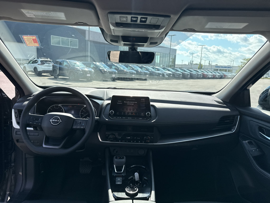 New 2026 Nissan Rogue Dark Armor AWD/4WD image 28
