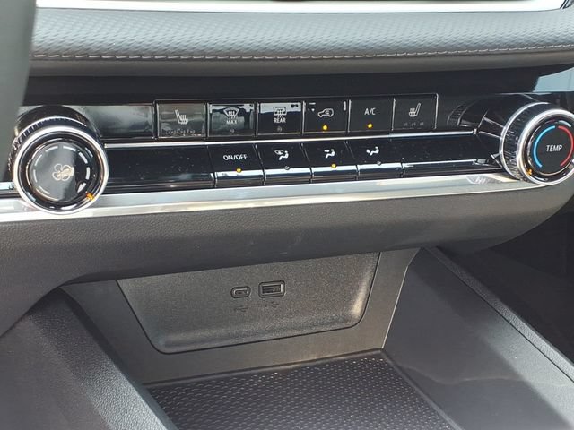 New 2026 Chevrolet Equinox LT w/ Safety and Technology Package FWD image 14