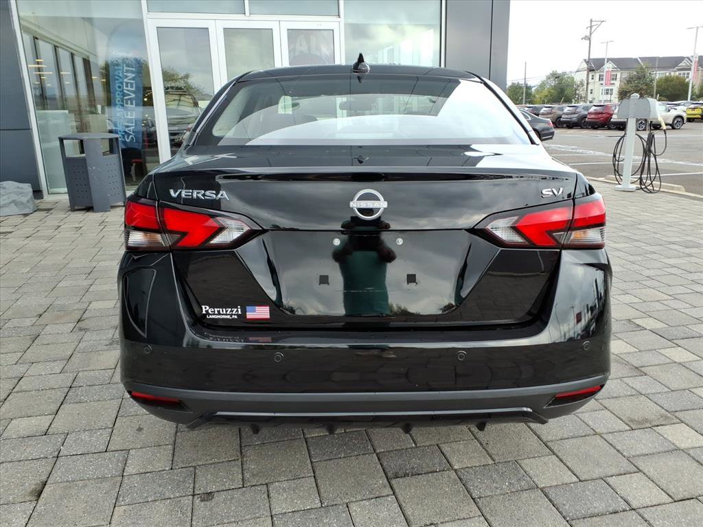 Certified 2023 Nissan Versa SV w/ Trunk Package image 4