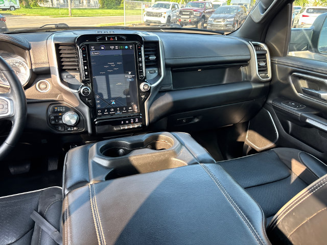 Used 2023 RAM 1500 Laramie AWD/4WD image 11
