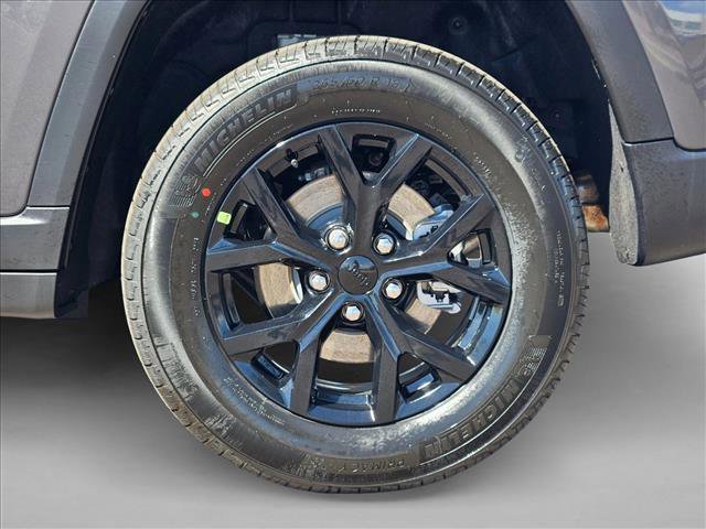 New 2026 Jeep Grand Cherokee Altitude image 11