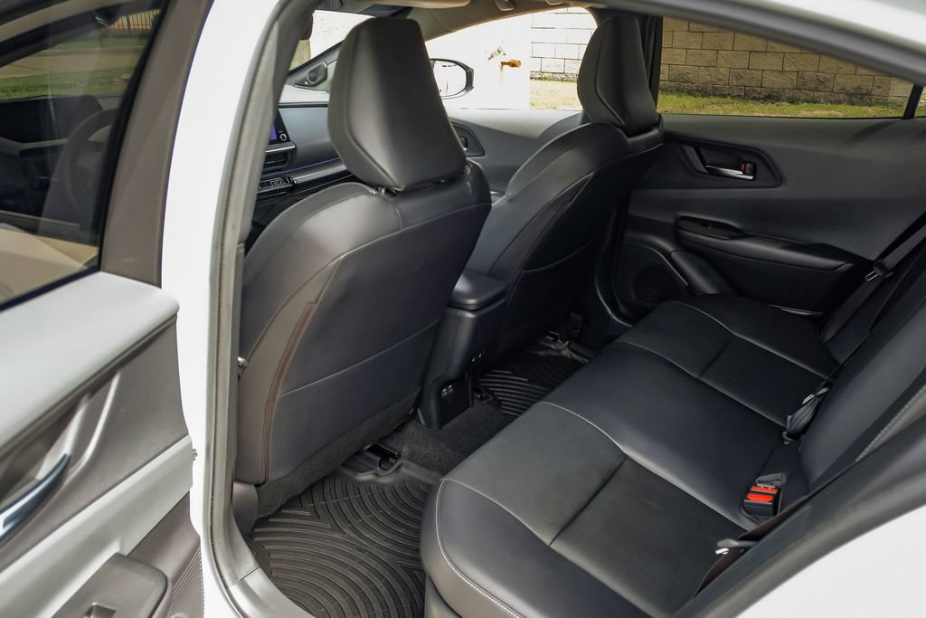 Used 2024 Toyota Prius Limited w/ Limited Premium Package FWD image 41