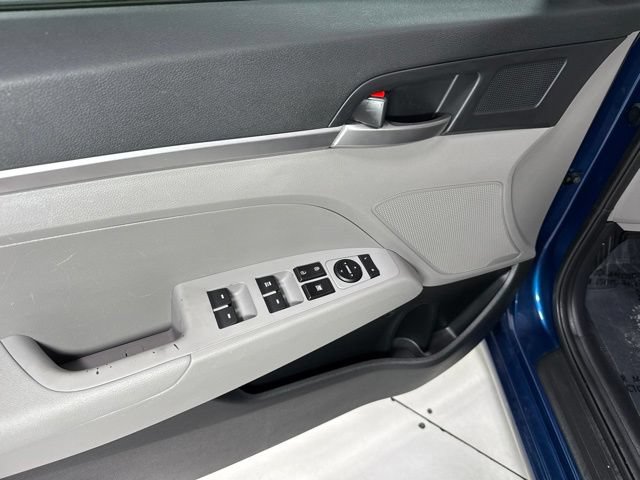 Used 2019 Hyundai Elantra SE FWD image 9