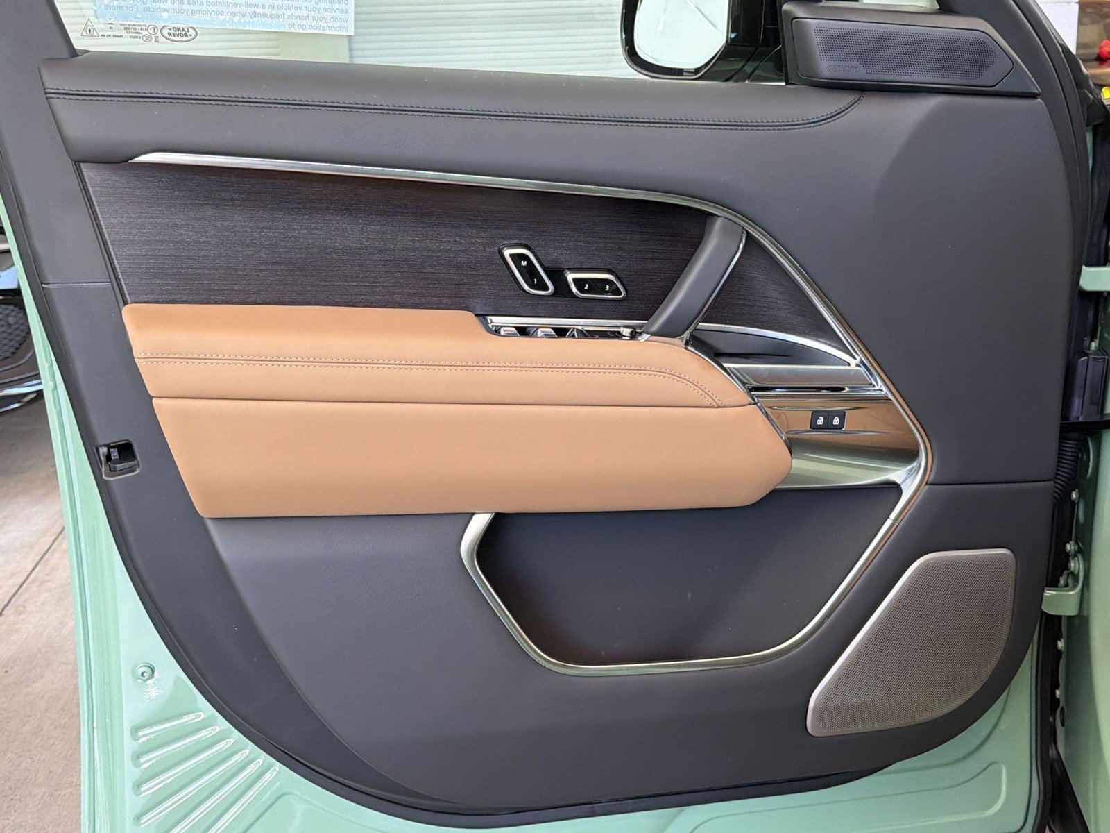 New 2026 Land Rover Range Rover SV AWD/4WD image 20