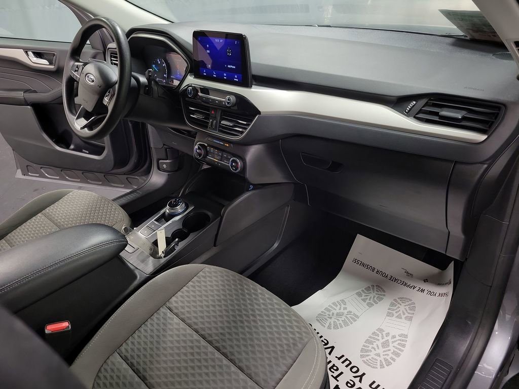 Used 2021 Ford Escape SE image 23