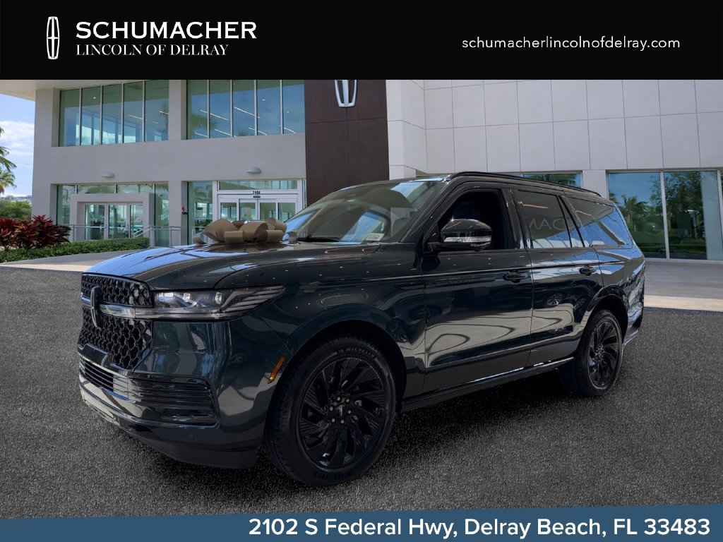 New 2026 Lincoln Navigator Reserve w/ Jet Appearance Package AWD/4WD image 3