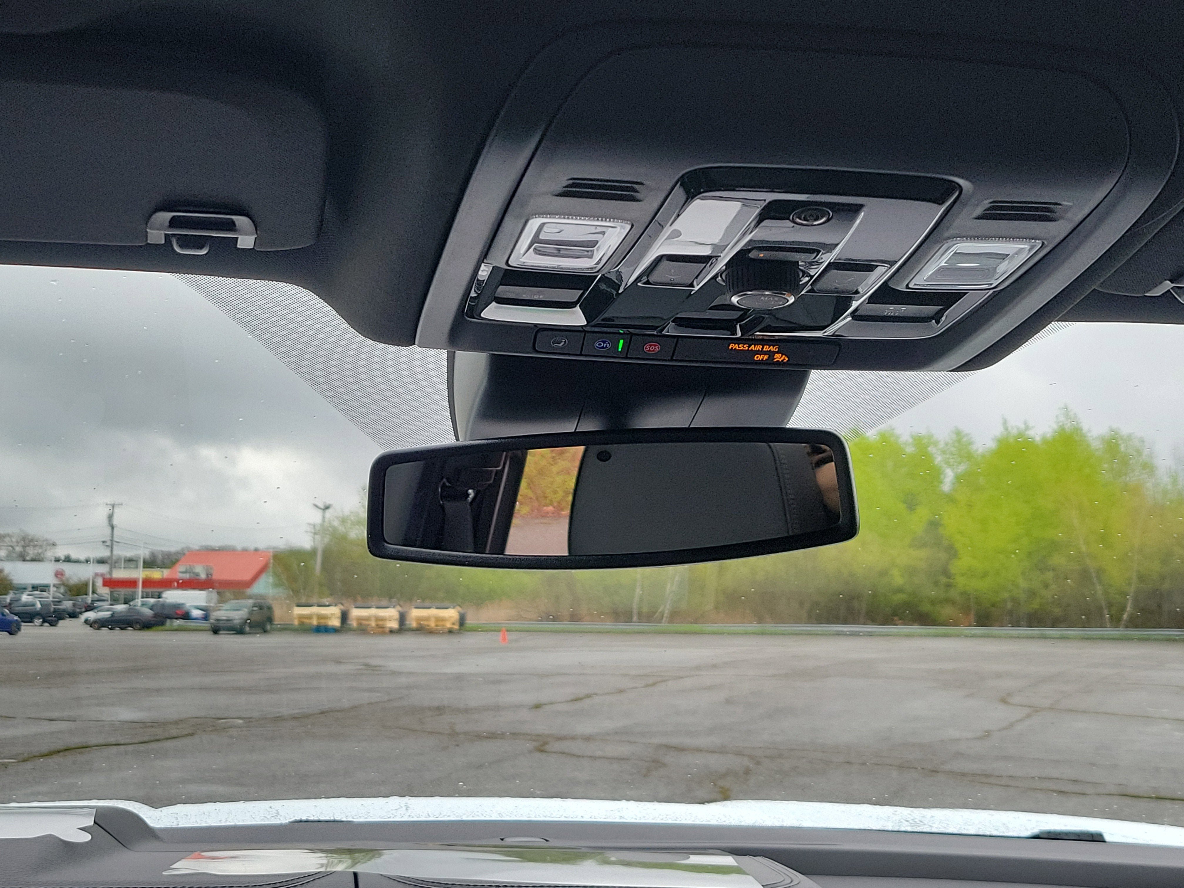 New 2026 GMC Yukon XL Denali w/ Sun & Power Step Package AWD/4WD image 26