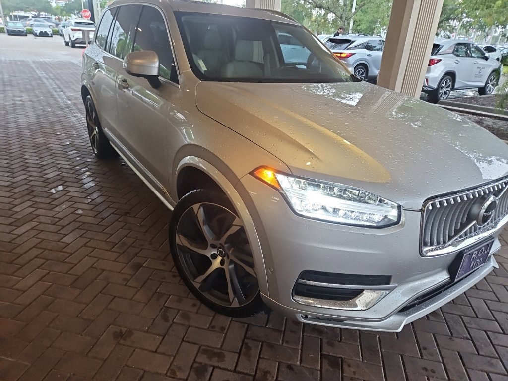 Used 2022 Volvo XC90 T6 Inscription w/ Advanced Package AWD/4WD image 1