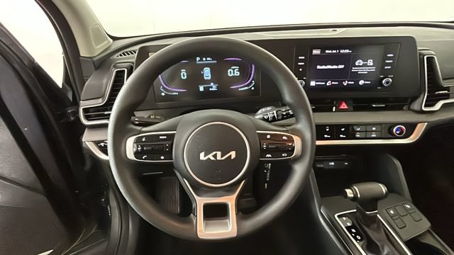 Used 2025 Kia Sportage LX AWD/4WD image 14