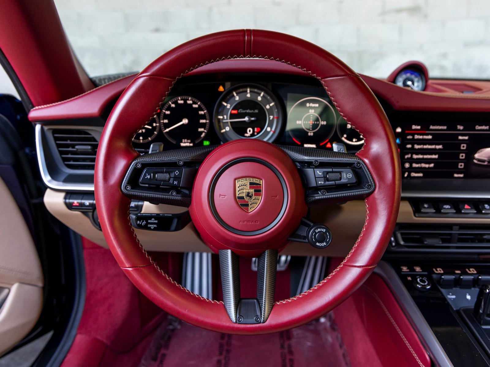 Certified 2022 Porsche 911 Turbo S image 31