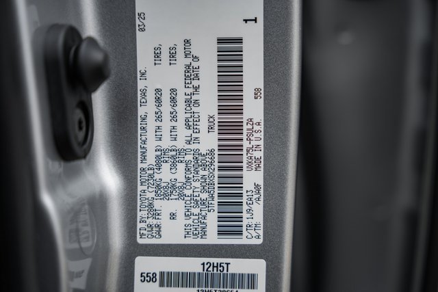 Used 2025 Toyota Tundra Limited image 42