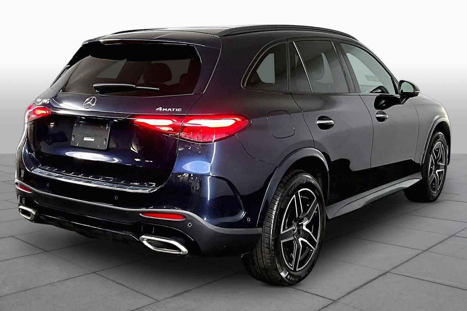 Used 2023 Mercedes-Benz GLC 300 4MATIC image 13