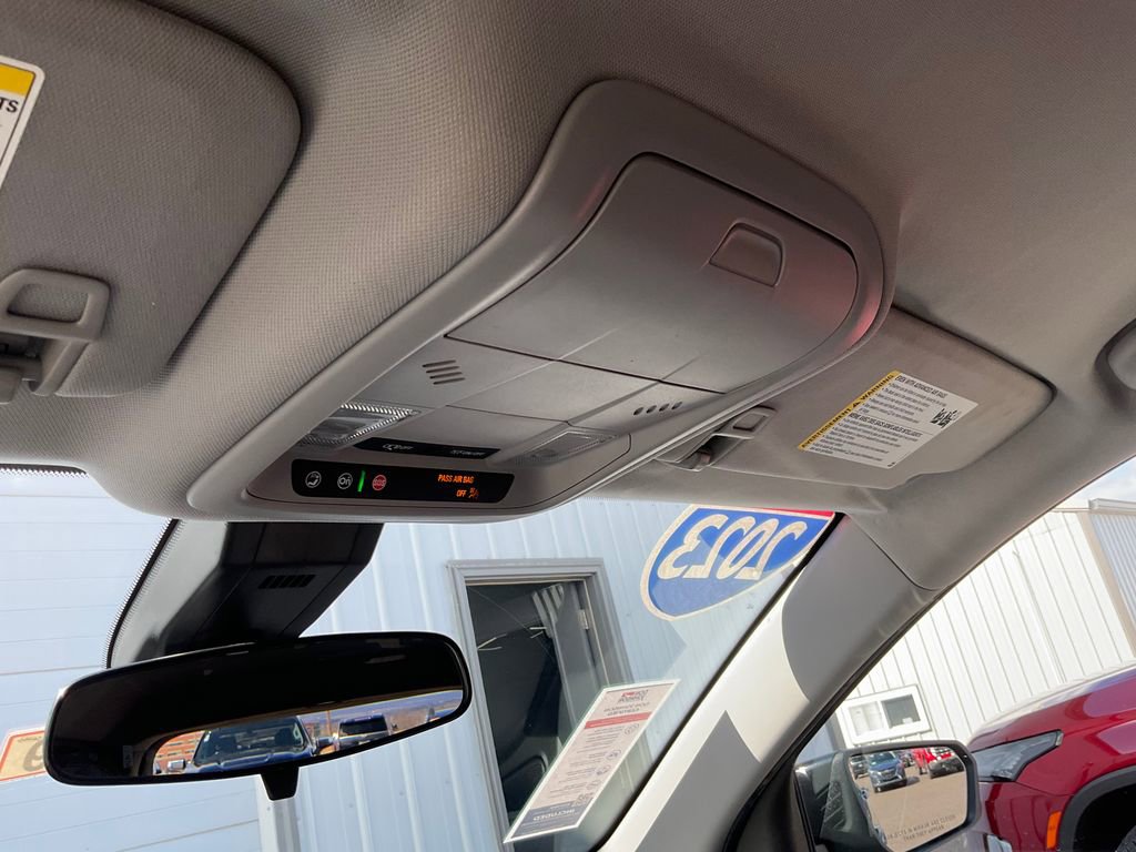 Used 2023 Chevrolet Equinox LT image 15