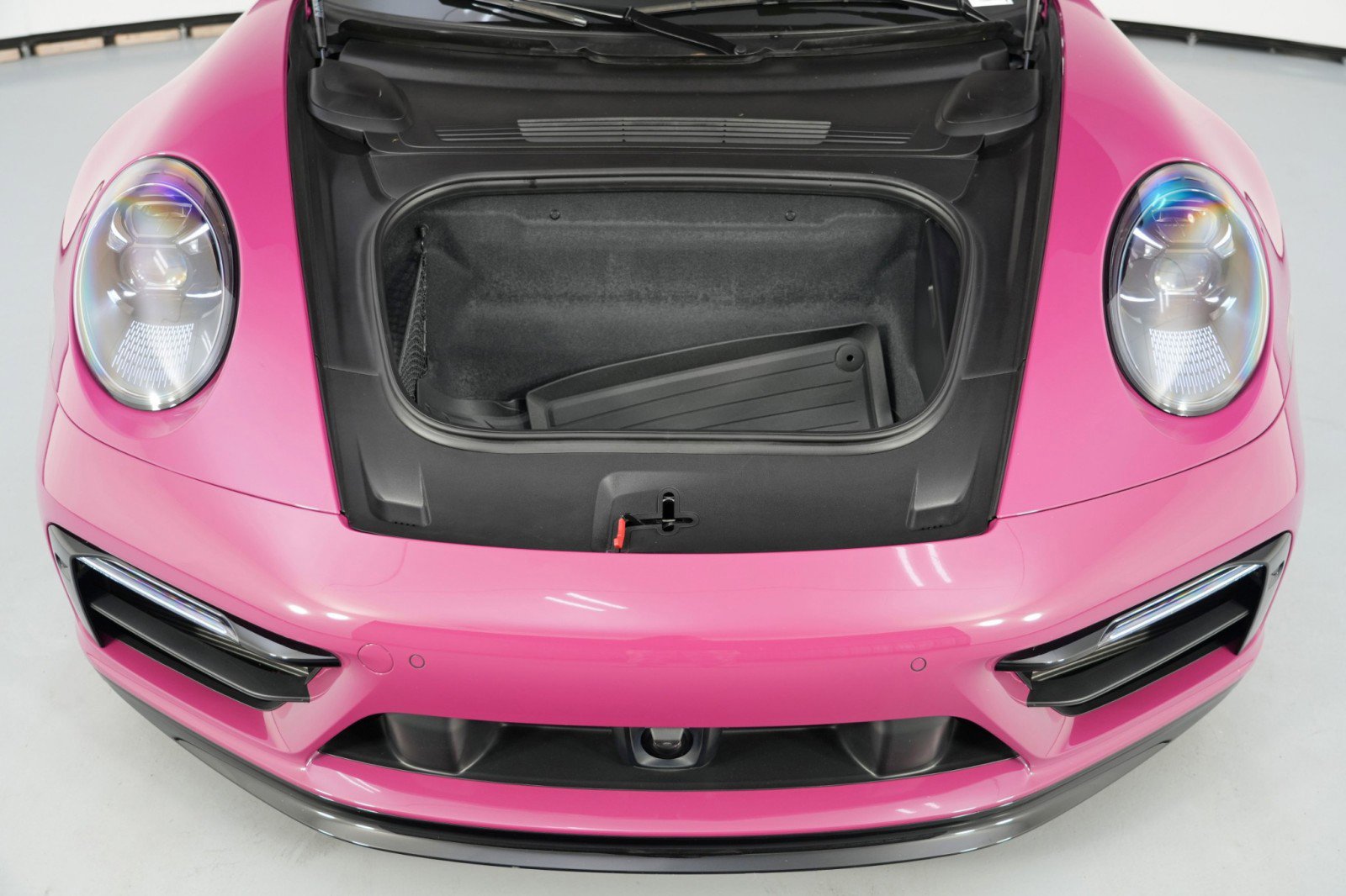Used 2024 Porsche 911 Carrera GTS w/ Premium Package RWD image 8