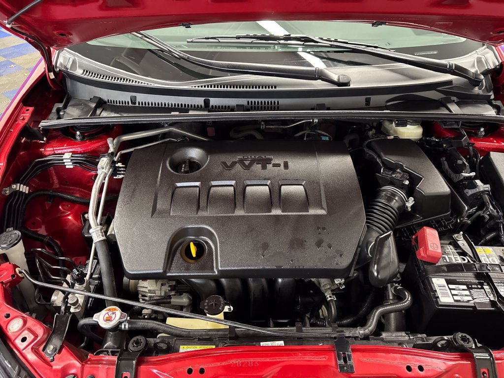 Used 2018 Toyota Corolla LE FWD image 24