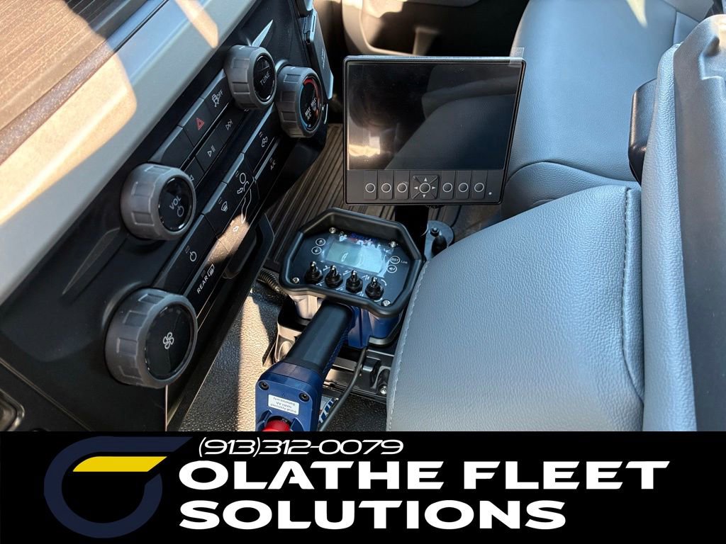 New 2026 Ford F550 4x4 Supercab Super Duty image 8