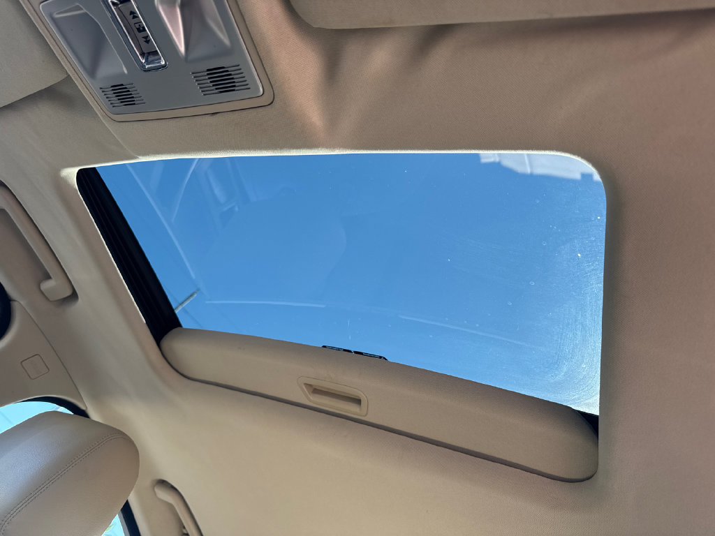 Used 2013 Jaguar XF RWD image 30