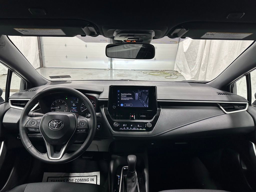 Used 2025 Toyota Corolla SE image 40