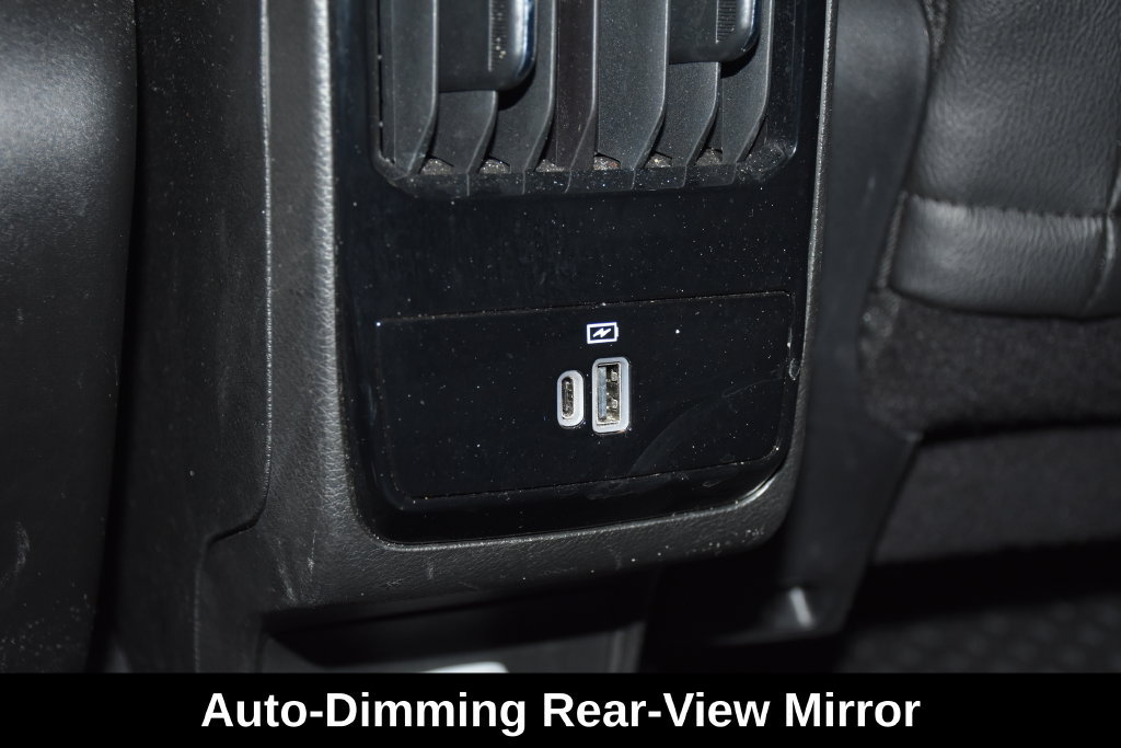 Used 2025 Jeep Compass Latitude w/ Sun & Sound Group AWD/4WD image 28
