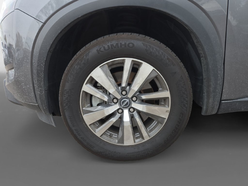 Used 2025 Nissan Pathfinder SL AWD/4WD image 14